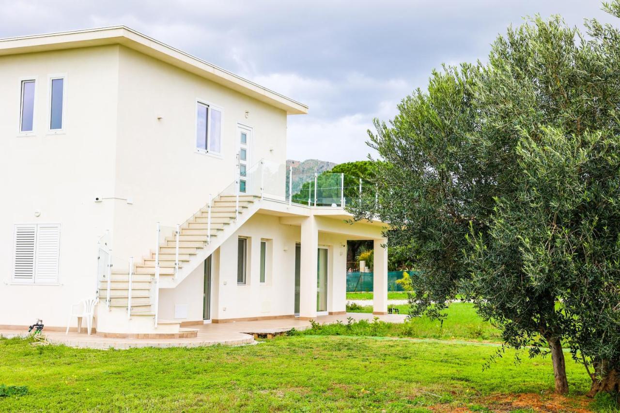 Ca Del Re Holiday - Villa A Due Passi Dal Mare - Terrasini, Cinisi, Trappeto, Balestrate E Castellamare Del Golfo Partinico Exterior photo